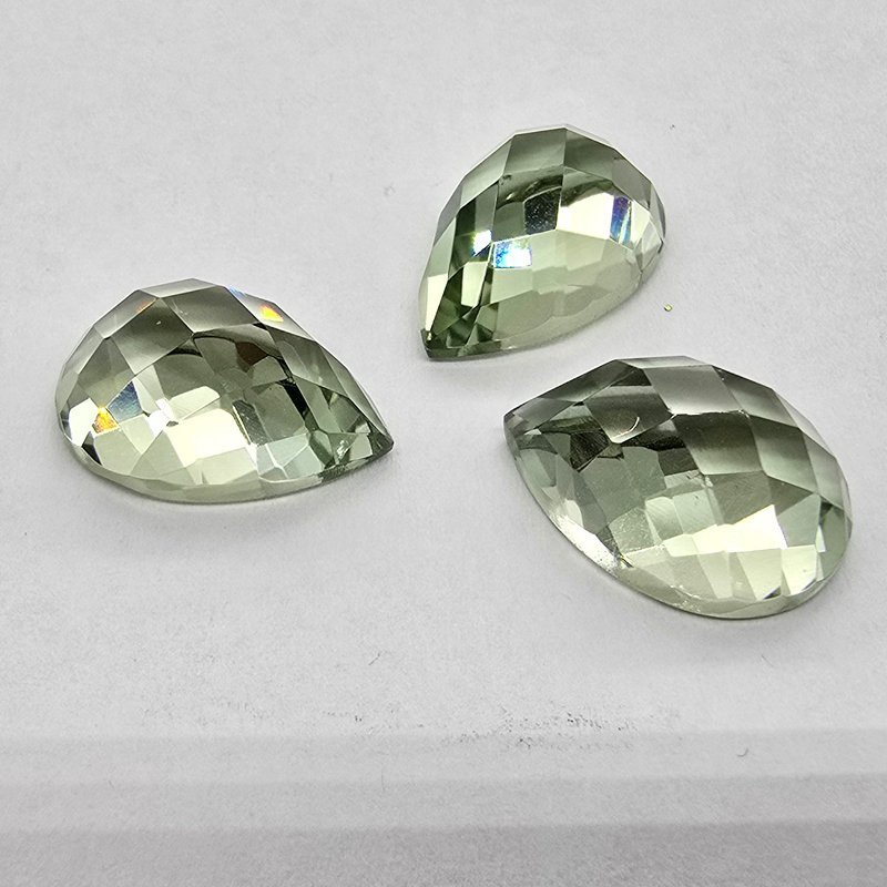 Lotto con 3 Prasioliti-Amtiste Verdi Taglio: Goccia 10x15 mm - 19