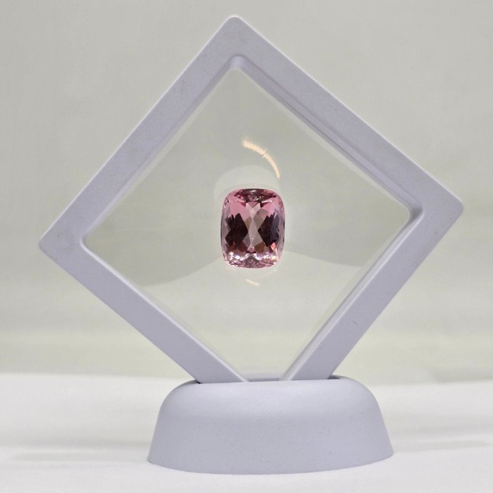 Oval Morganite 12.10 x 10.10 mm - 5.07 ct
