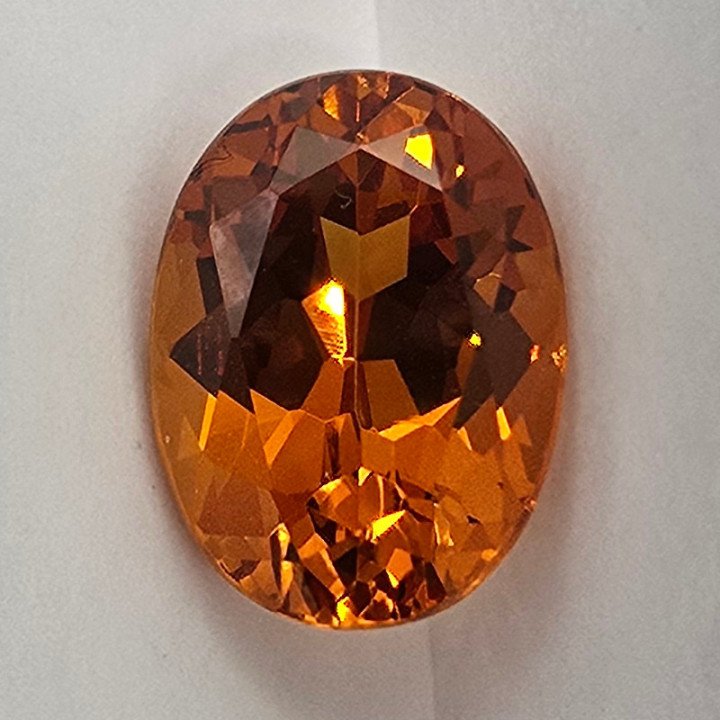 Granato Mandarino Ovale 10,90 x 8,15 mm - 4,35 ct