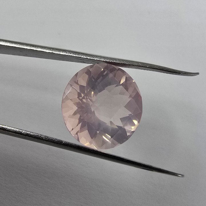 Round-Cut Rose Quartz 14 mm - 8.80 ct