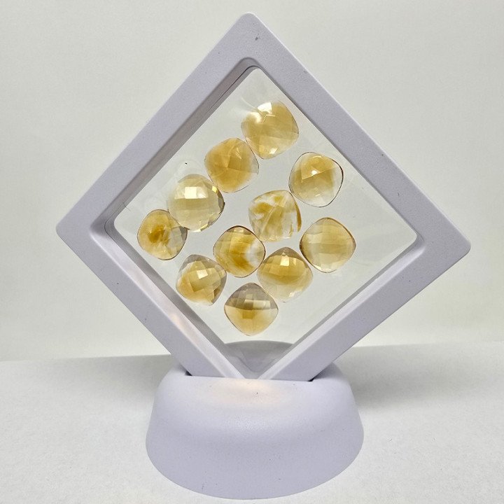 Lotto 11 Citrini Taglio Cabochon 12x12 mm - 71,77 ct