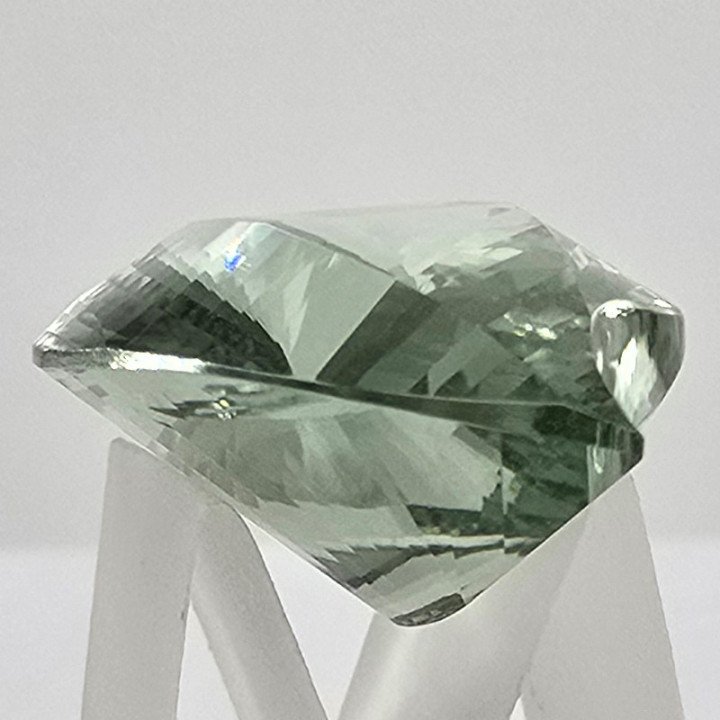 Prasiolite, Drop-Cut Green Amethyst 18x24 mm - 21.37 ct