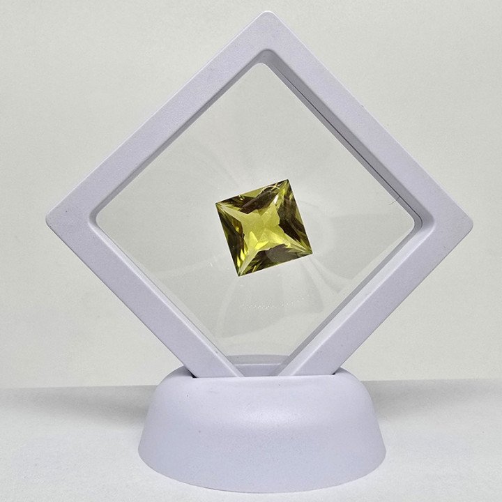 Princess-Cut Lemon Quartz 18x18 mm - 24.97 ct