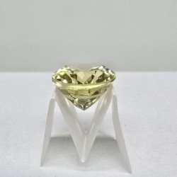 Oval-Cut Lemon Quartz 12 x 16 mm - 8.70 ct