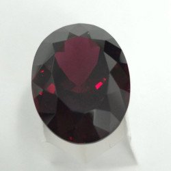 Granato  Taglio Ovale 12 x 16 mm - 14