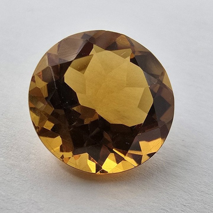 Round-Cut Madeira Citrine 12 mm - 5.89 ct