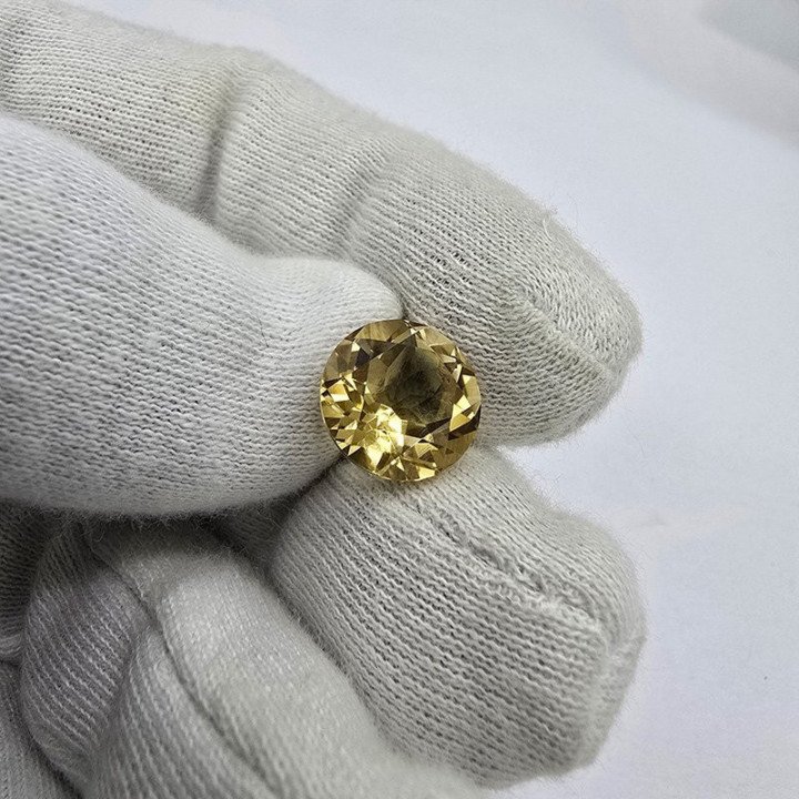 Round-Cut Lemon Quartz 12 mm - 5.87 ct