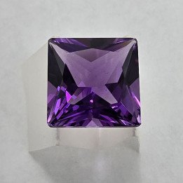 Princess-Cut Amethyst 10x10 mm - 4.27 ct
