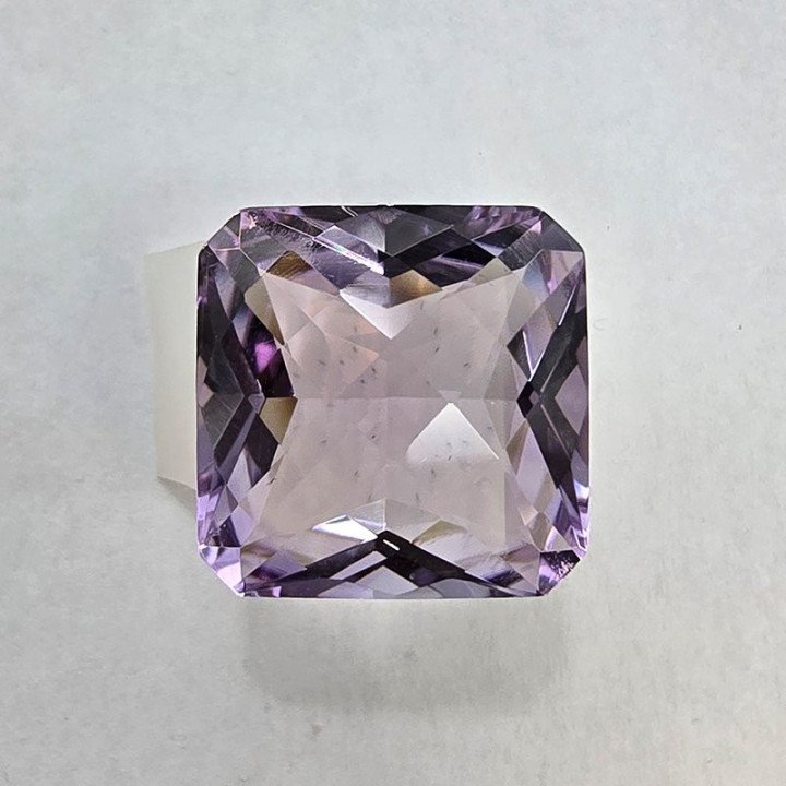 Radiant-Cut Amethyst 17.40x17.40 mm - 19.04 ct