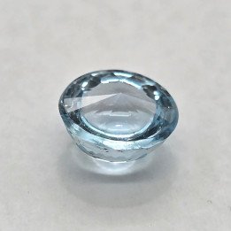 Cabochon-Cut Blue Topaz Round Faceted 10 mm - 4.91 ct