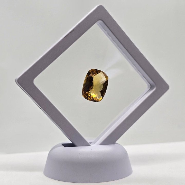 Quarzo Miele Taglio Cushon 15x20 mm - 13,78 ct