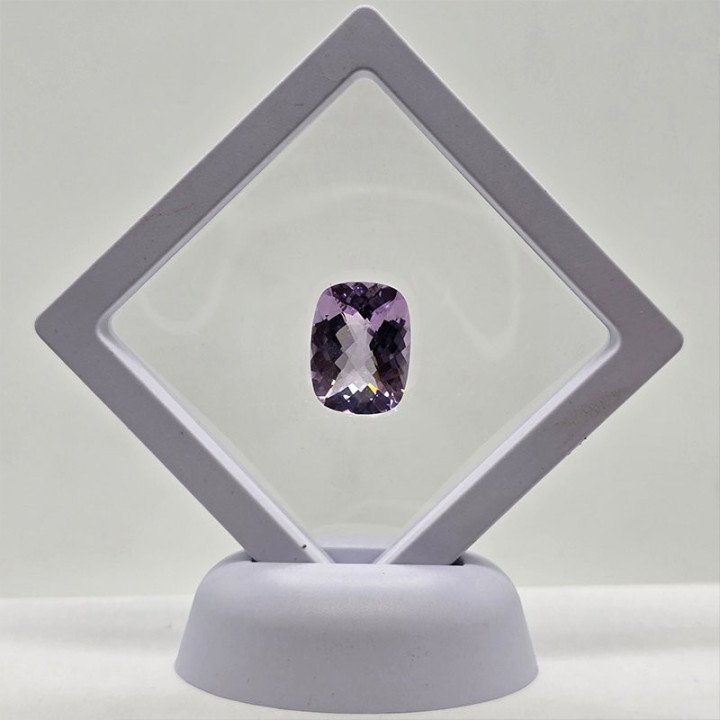 Cushon Cut Amethyst 15x20 mm - 13.78 ct