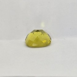 Quarzo limone Taglio:  cabochon sfaccetato
