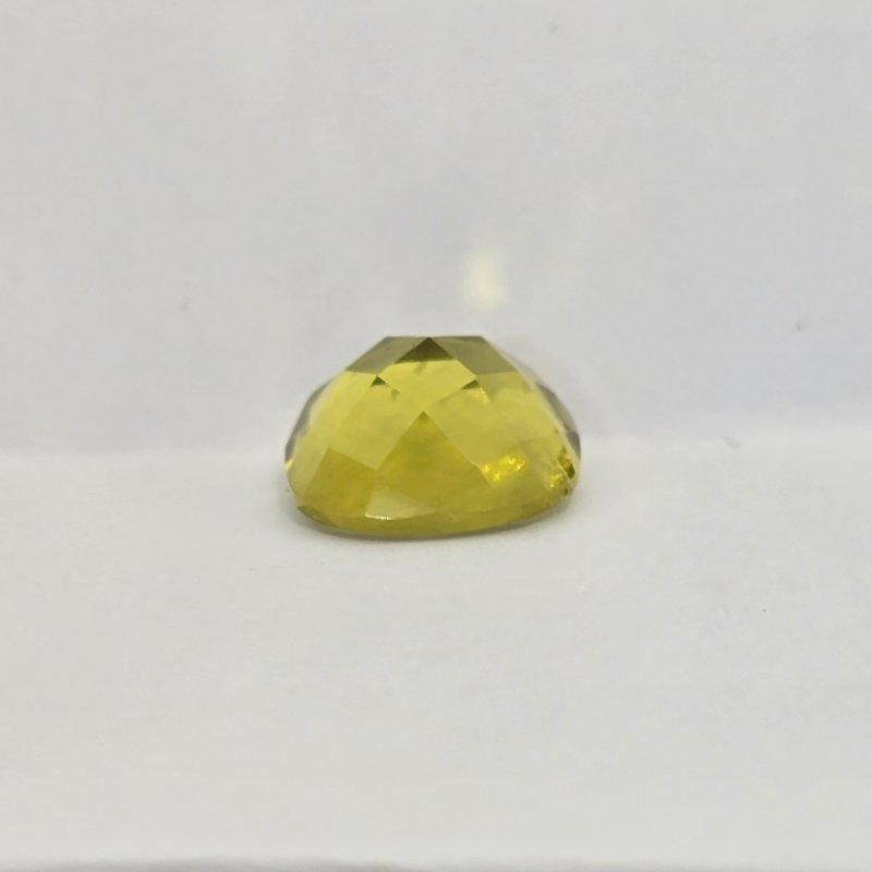 Quarzo limone Taglio:  cabochon sfaccetato